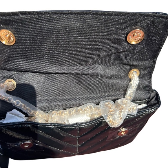 Nicole Miller Black Chevron Quilted Crossbody - Picture 4 of 6